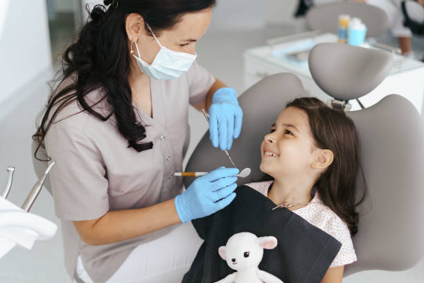 Best Emergency Tooth Extraction in Glenarden, MD