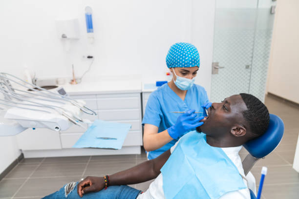 Best Emergency Tooth Extraction in Glenarden, MD